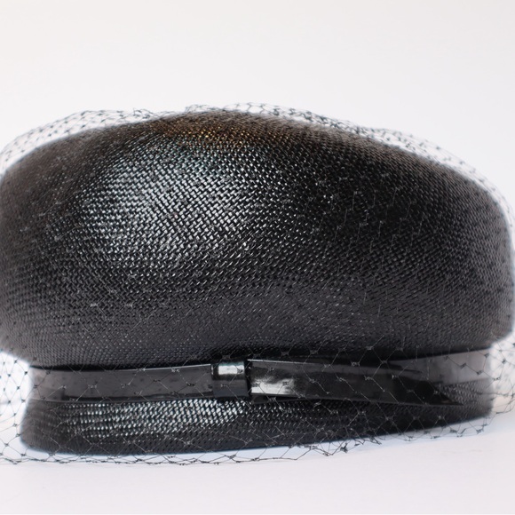 Vintage Black Hat with Veil - Picture 1 of 9